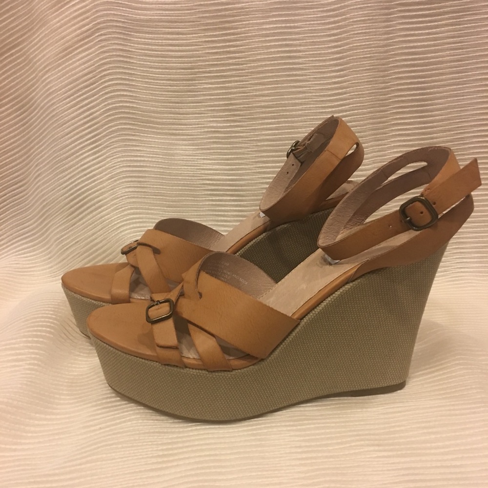 Steve Madden Twizter Sandals size 9